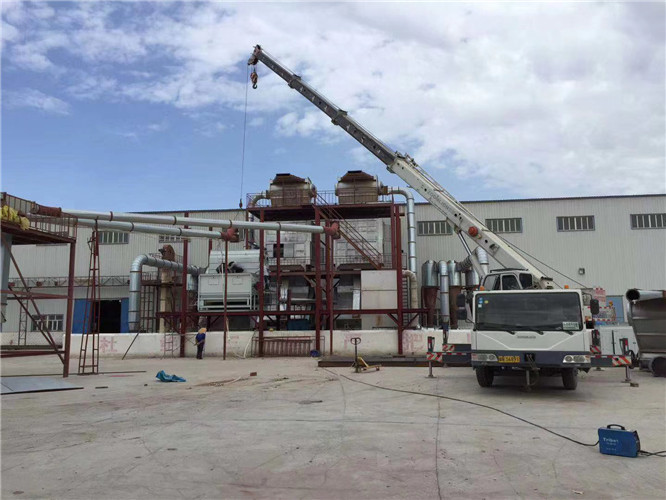 乐业县“手脚齐动”—— 吊车的 “协同作业” 技术