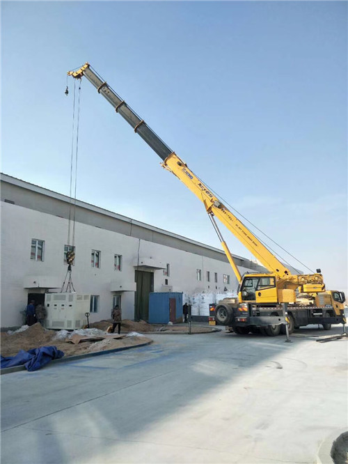 乐业县“超载就喊停”—— 吊车的 “重量保镖” 技术